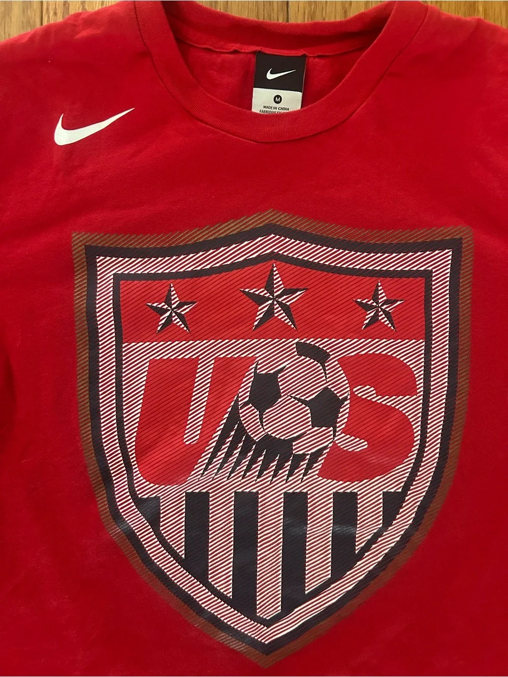 USA Big Crest Nike Retro T-Shirt Size Medium